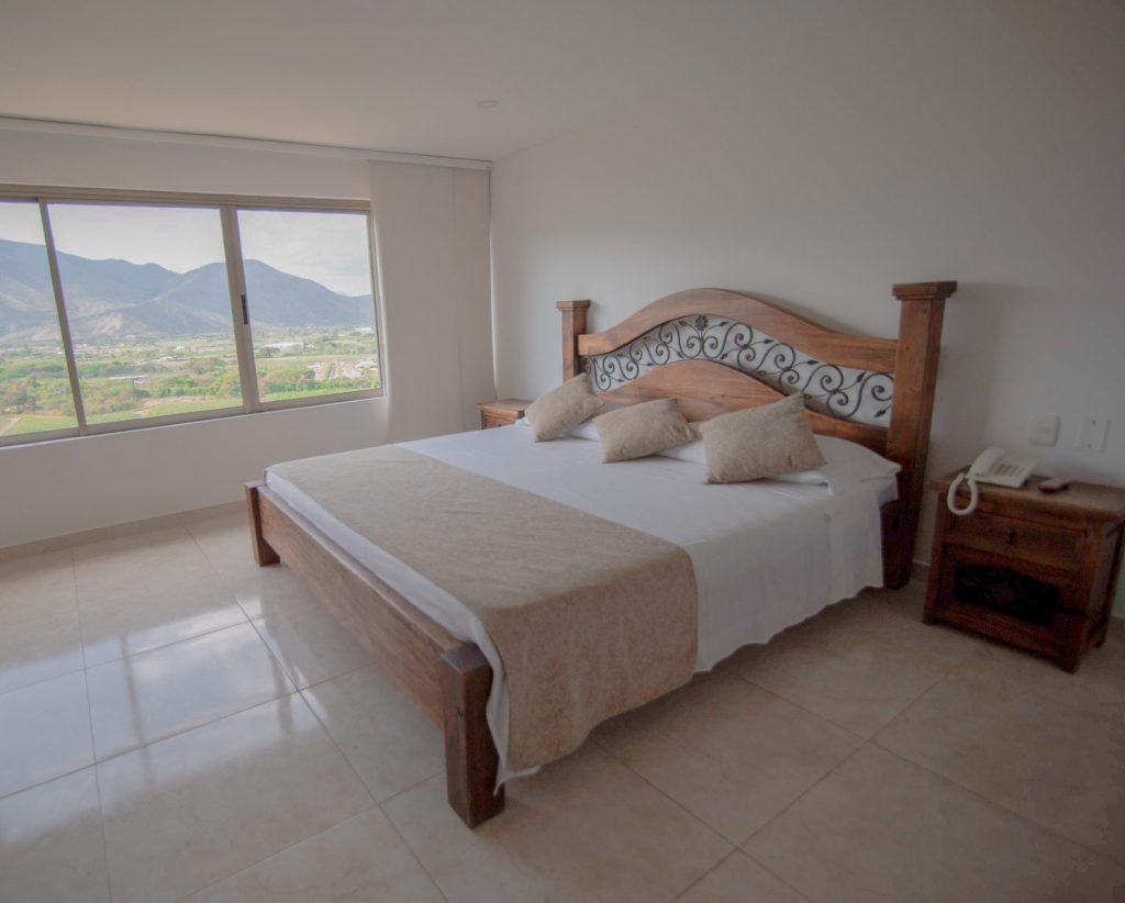 Habitacion-amplia-con-vista-a-la-naturaleza