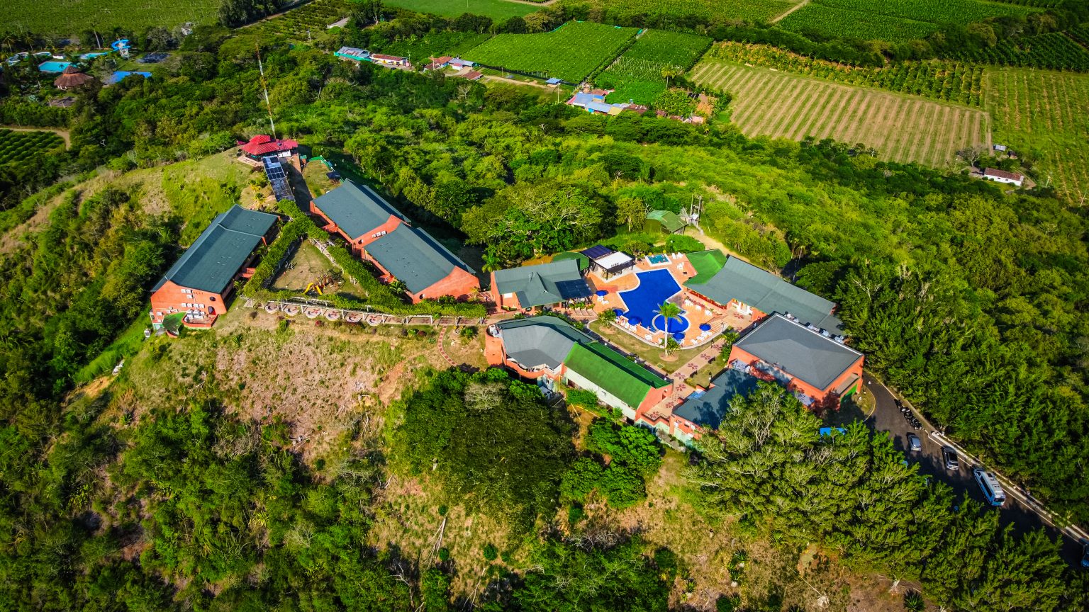 Hotel-rodeado-de-naturaleza