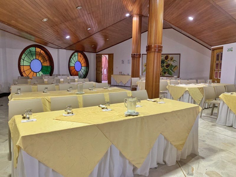 salon-de-eventos-girasoles